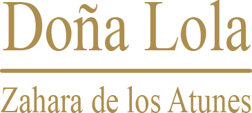 Doña Lola Zahara de los Atunes